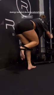 Bruna Griphao feet photo thumbnail