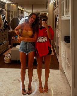 Bruna Griphao feet photo thumbnail