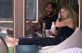 Bruna Griphao feet photo thumbnail