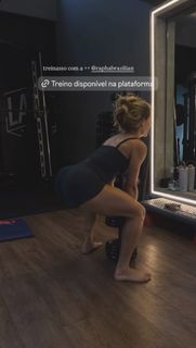 Bruna Griphao feet photo thumbnail