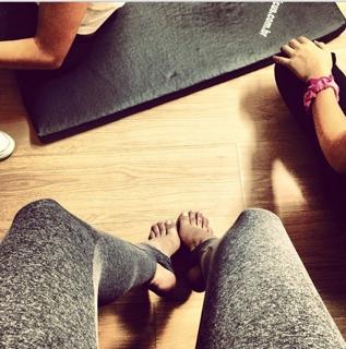 Bruna Hamu feet photo 14