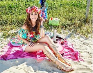 Bruna Hamu feet photo 17