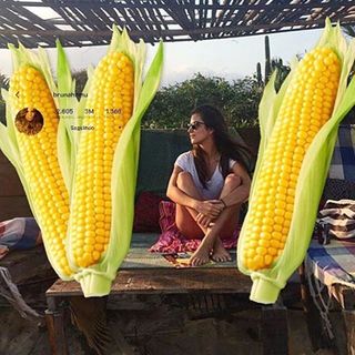 Bruna Hamu feet photo 19