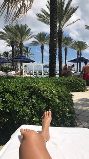 Bruna Hamu feet photo 3