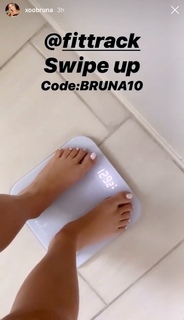 Bruna Lima feet photo 16