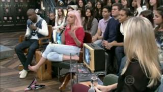 Bruna Linzmeyer feet photo thumbnail