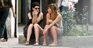 Bruna Linzmeyer feet photo thumbnail