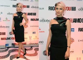 Bruna Linzmeyer feet photo thumbnail