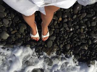 Bruna Linzmeyer feet photo thumbnail