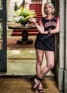 Bruna Linzmeyer feet photo thumbnail