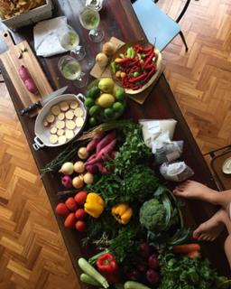 Bruna Linzmeyer feet photo thumbnail