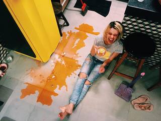 Bruna Linzmeyer feet photo thumbnail