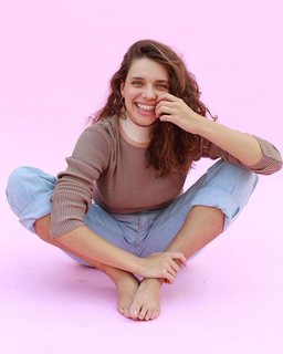 Bruna Linzmeyer feet photo thumbnail