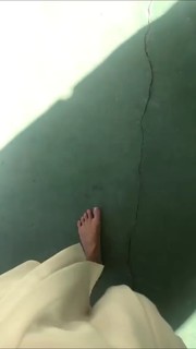 Bruna Linzmeyer feet photo thumbnail