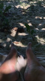 Bruna Linzmeyer feet photo thumbnail