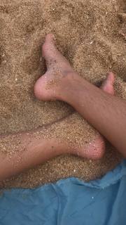 Bruna Linzmeyer feet photo thumbnail