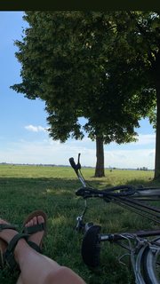 Bruna Linzmeyer feet photo thumbnail