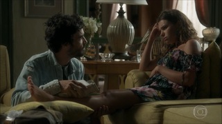 Bruna Linzmeyer feet photo thumbnail