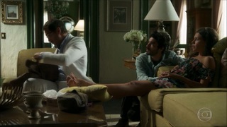 Bruna Linzmeyer feet photo thumbnail