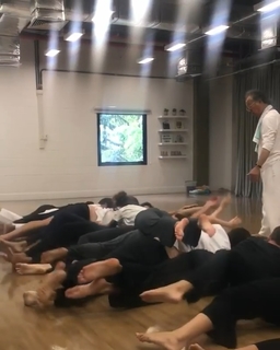 Bruna Linzmeyer feet photo thumbnail