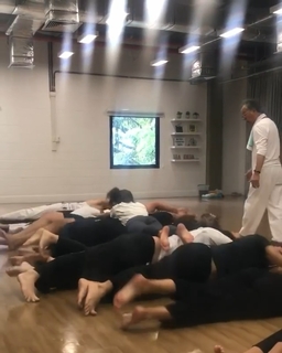 Bruna Linzmeyer feet photo thumbnail