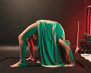 Bruna Linzmeyer feet photo thumbnail