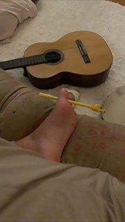 Bruna Linzmeyer feet photo thumbnail