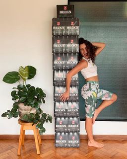 Bruna Linzmeyer feet photo thumbnail