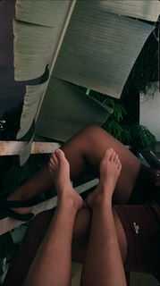 Bruna Linzmeyer feet photo thumbnail