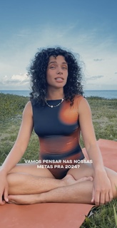 Bruna Linzmeyer feet photo thumbnail