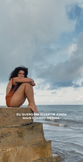 Bruna Linzmeyer feet photo thumbnail