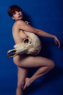 Bruna Linzmeyer feet photo thumbnail