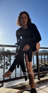 Bruna Linzmeyer feet photo thumbnail