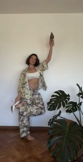 Bruna Linzmeyer feet photo thumbnail