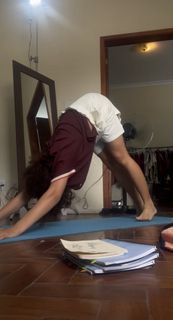 Bruna Linzmeyer feet photo thumbnail