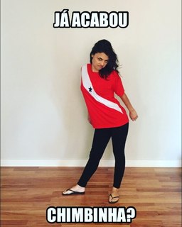Bruna Louise feet photo 2