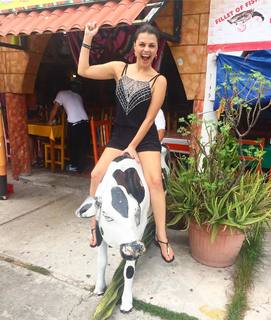 Bruna Louise feet photo 13