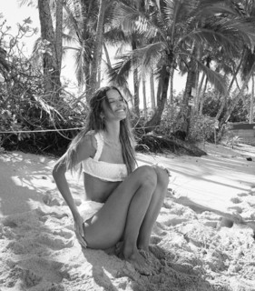 Bruna Lírio feet photo 4