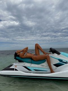 Bruna Lírio feet photo 3