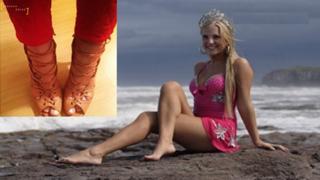 Bruna Manzon feet photo 2