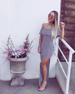 Bruna Manzon feet photo 5
