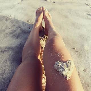 Bruna Manzon feet photo 17