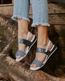 Bruna Manzon feet photo 9