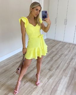 Bruna Manzon feet photo 10