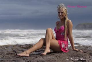 Bruna Manzon feet photo 17