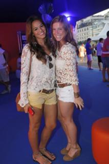 Bruna Marquezine feet photo thumbnail
