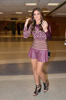 Bruna Marquezine feet photo thumbnail
