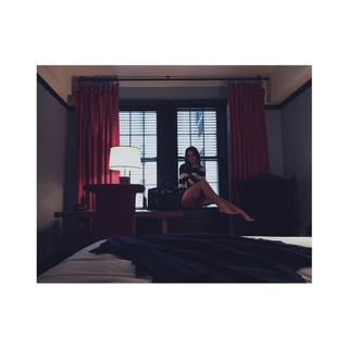 Bruna Marquezine feet photo thumbnail
