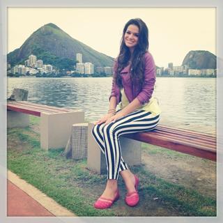 Bruna Marquezine feet photo thumbnail
