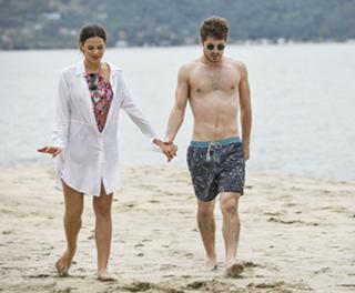 Bruna Marquezine feet photo thumbnail
